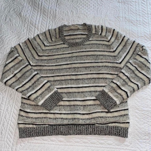 Cozy J brand striped sweater - Picture 4 of 4